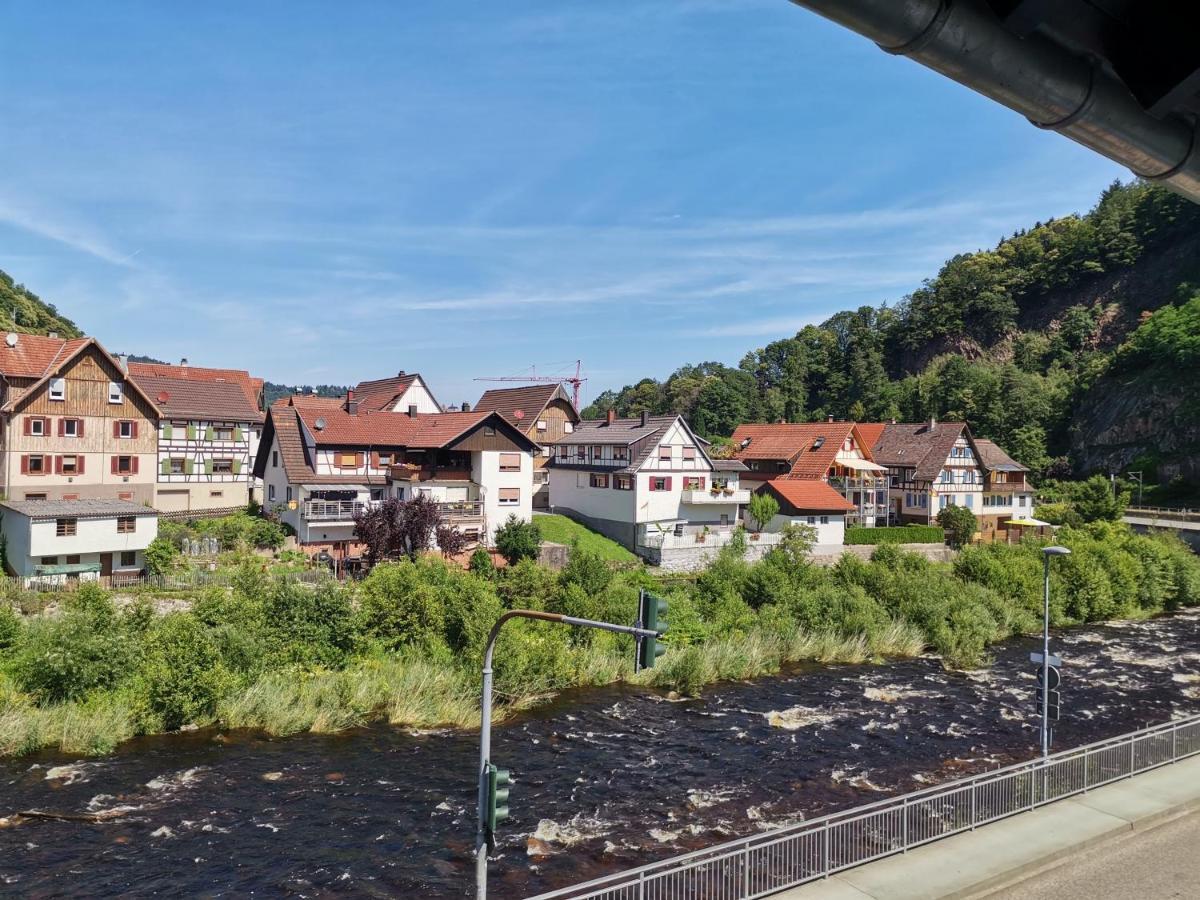 Hotel Gruener Baum - Hotel Im Murgtal, Schwarzwald Вайзенбах Экстерьер фото