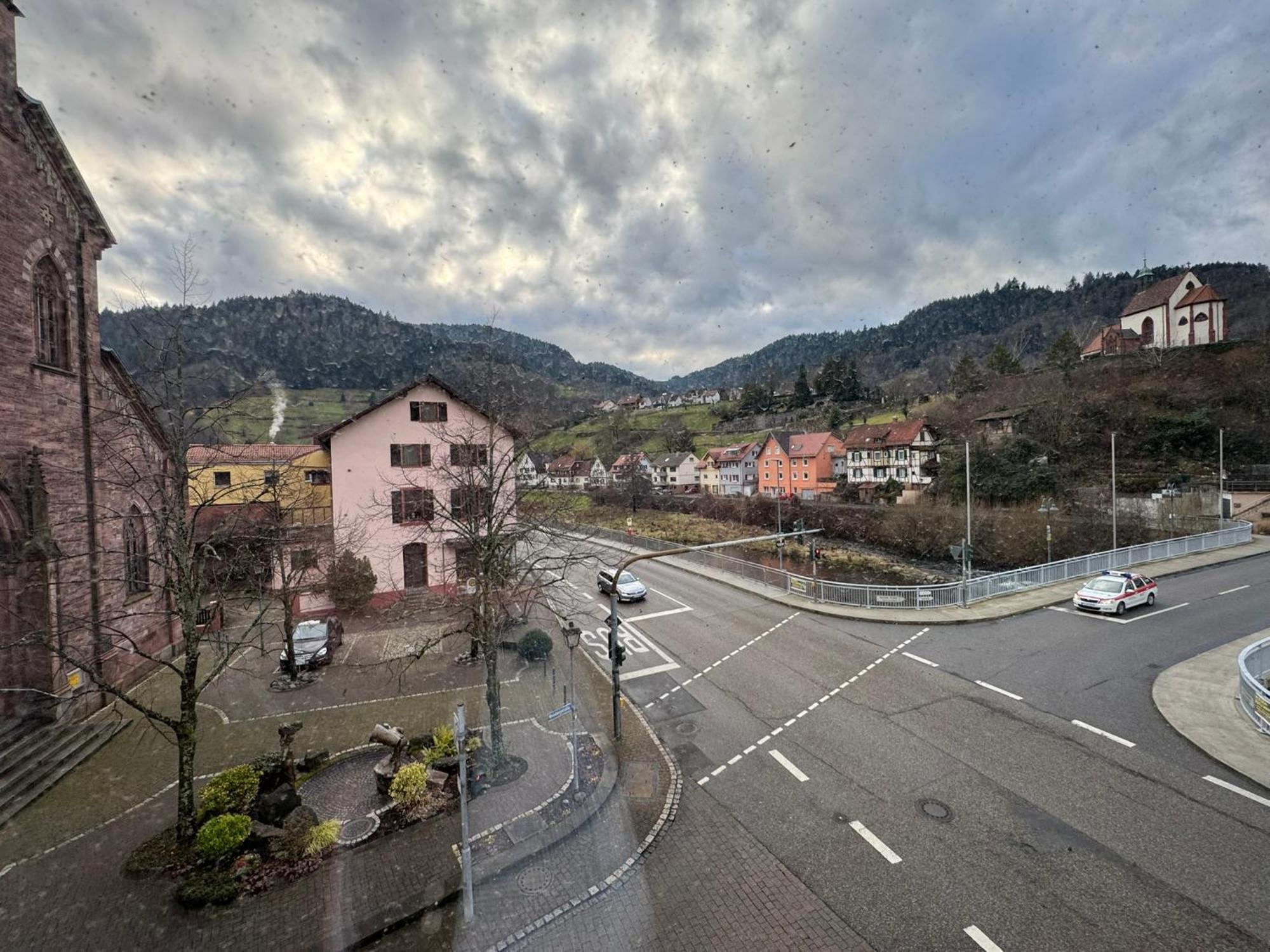 Hotel Gruener Baum - Hotel Im Murgtal, Schwarzwald Вайзенбах Экстерьер фото